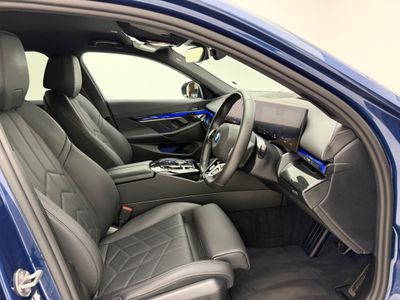 2024 BMW i5