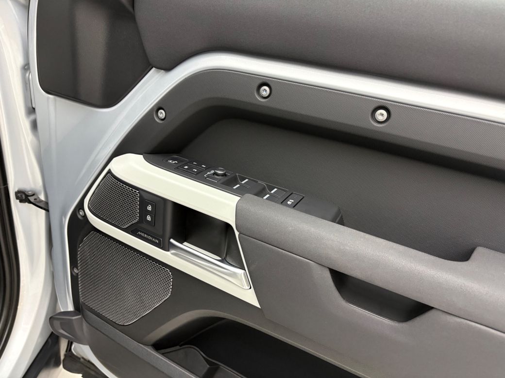 2022 Land Rover Defender
