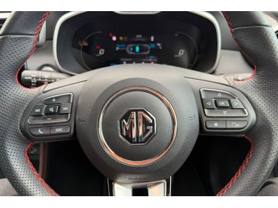 2025 MG ZS