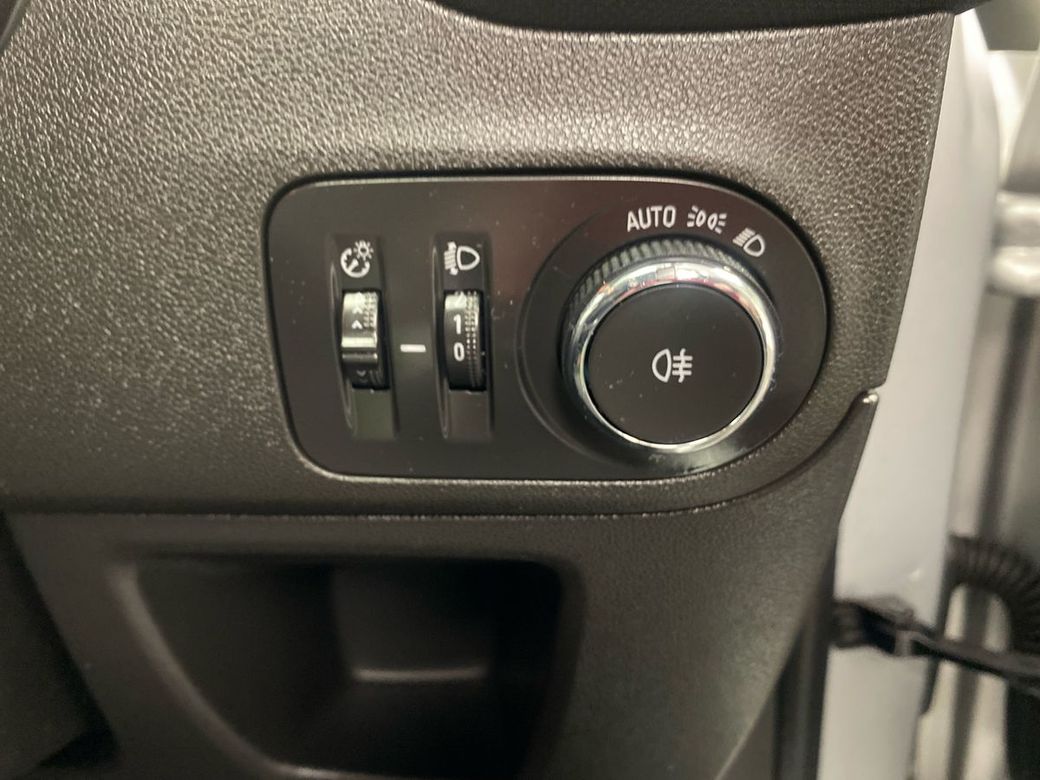 2023 Opel Crossland X