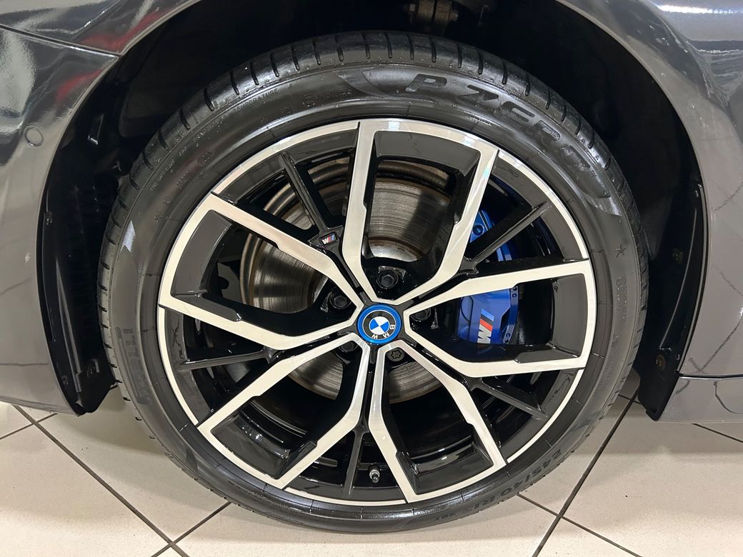 2022 BMW 5 Series
