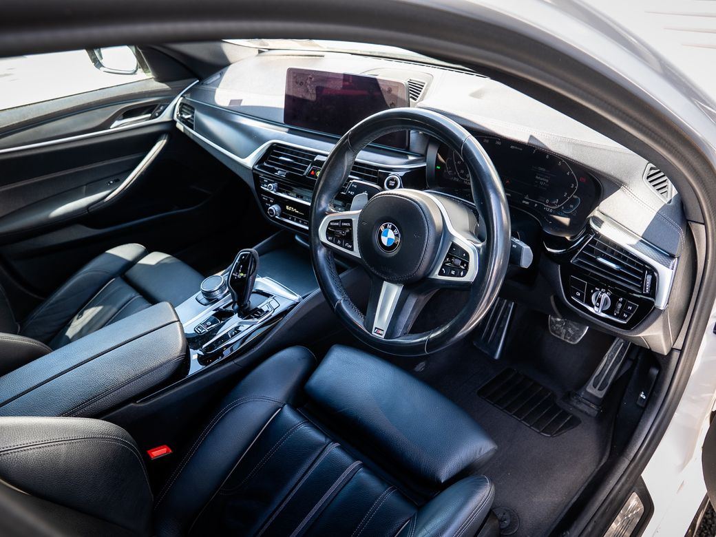 2021 BMW 5 Series