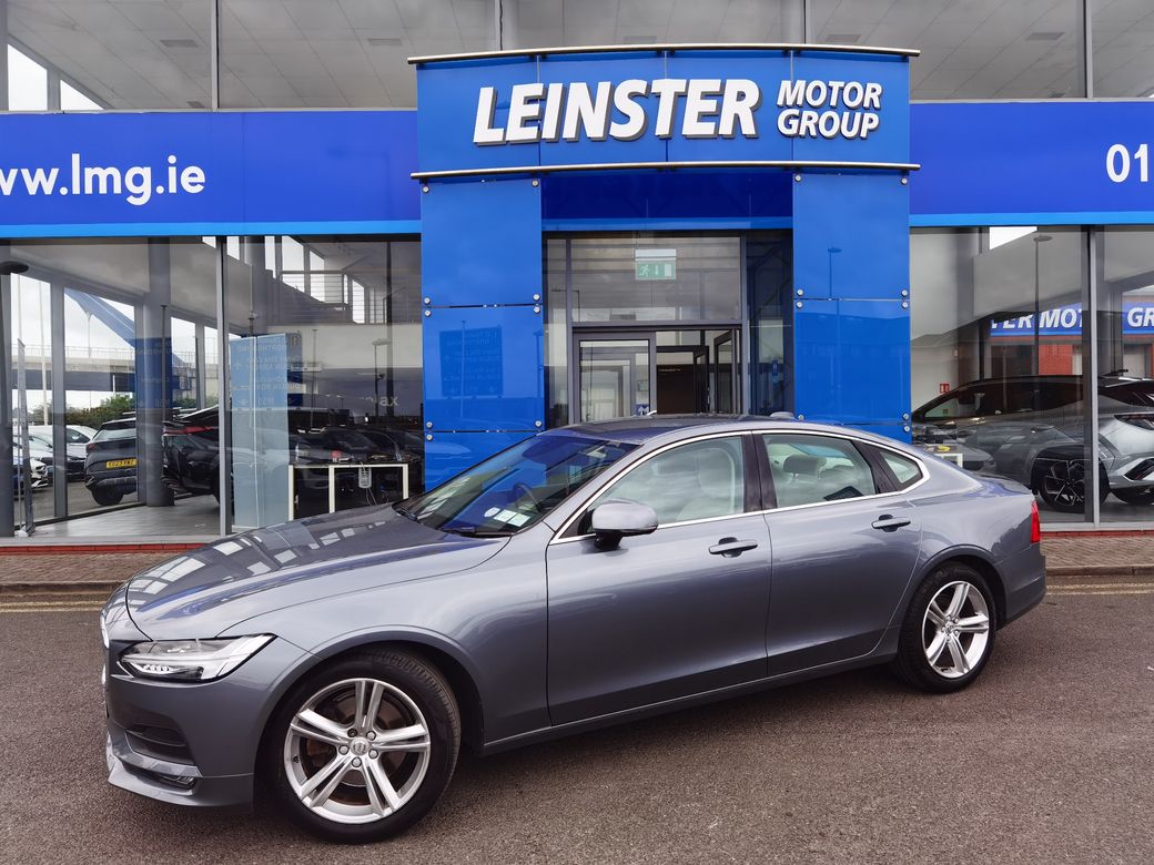 2017 Volvo S90