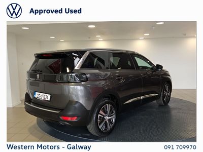 2025 Peugeot 5008