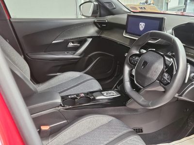2025 Peugeot 2008