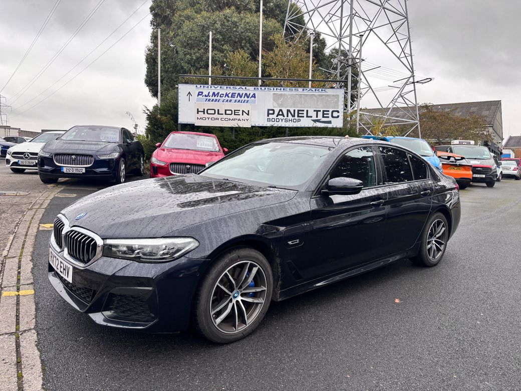 2022 BMW 530
