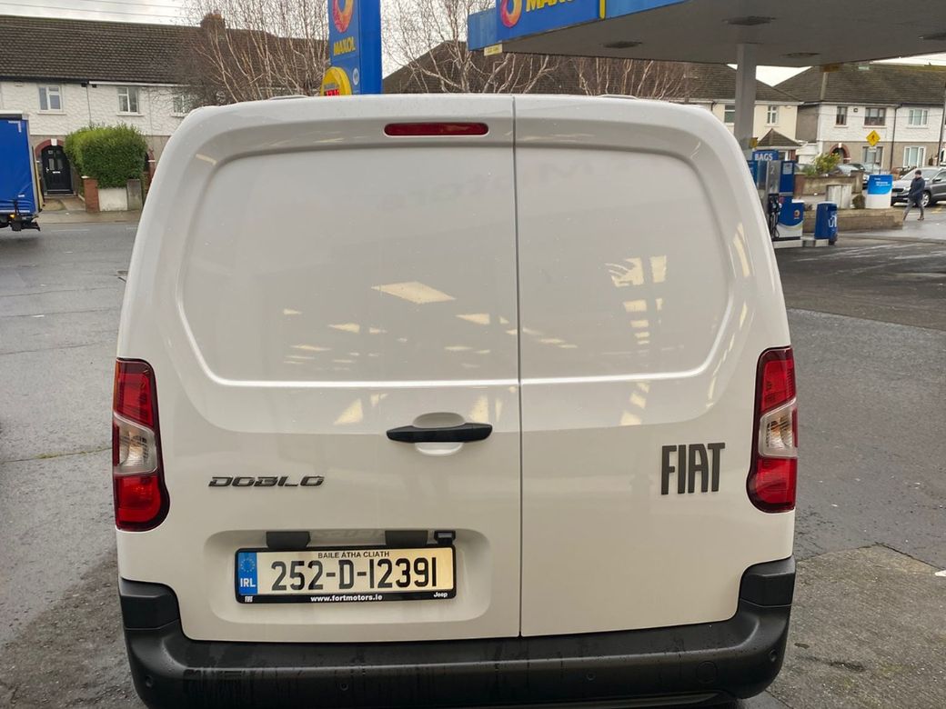 2025 Fiat Doblo