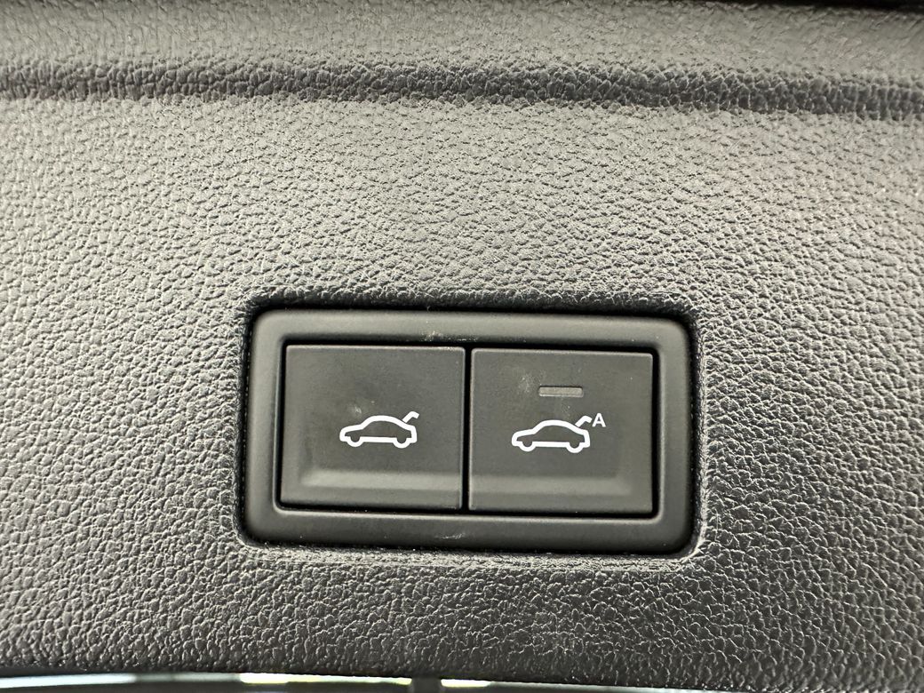 2022 Volkswagen Touareg