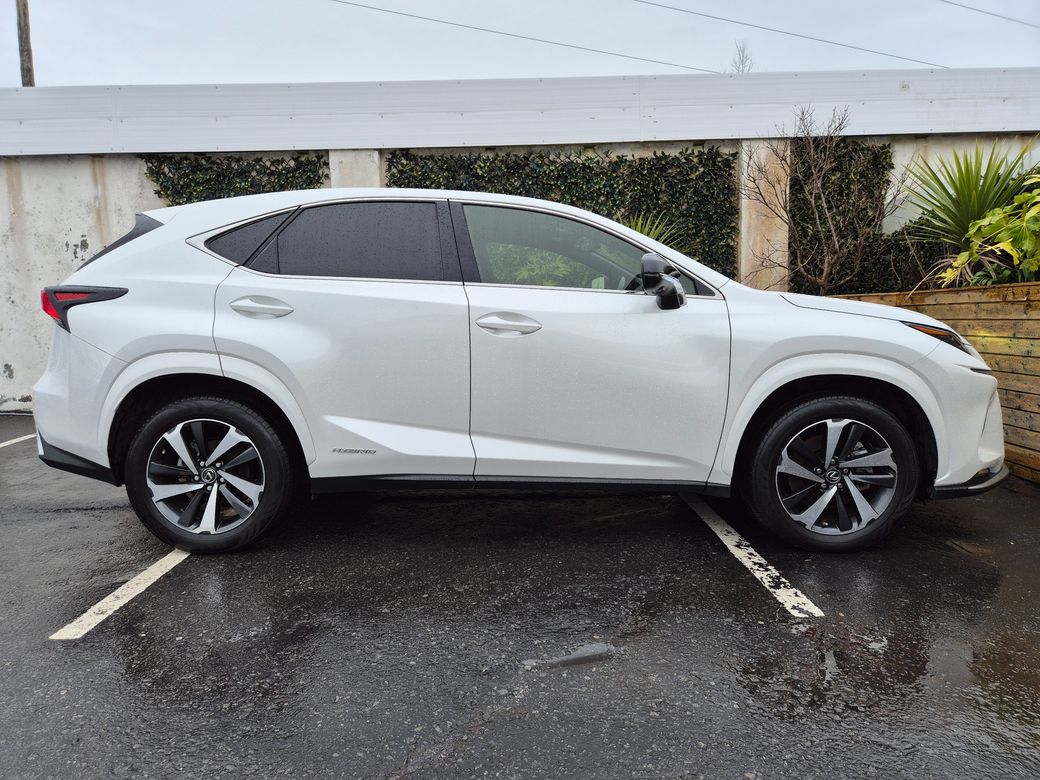 2021 Lexus NX 300h