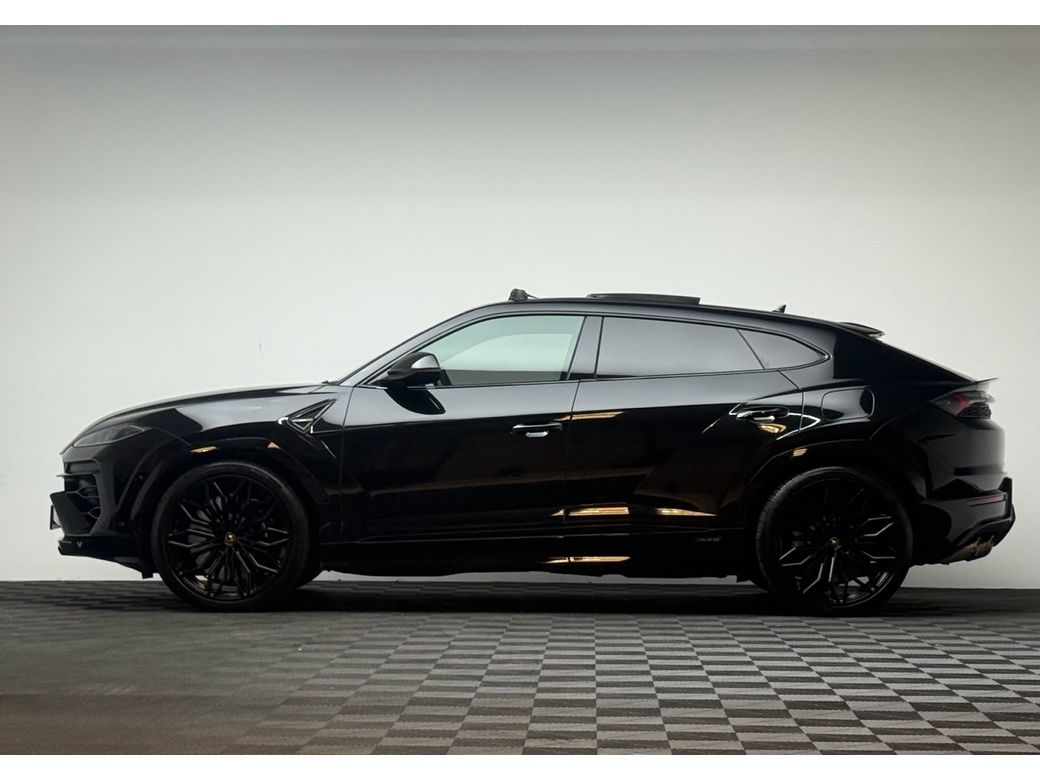 2025 Lamborghini Urus