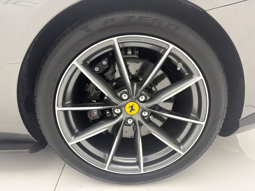 2020 Ferrari 812 GTS