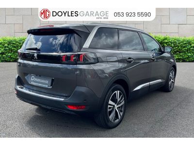 2022 Peugeot 5008
