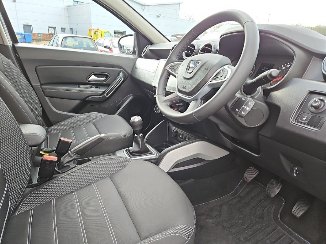 2022 Dacia Duster