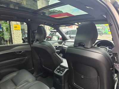 2022 Volvo XC90