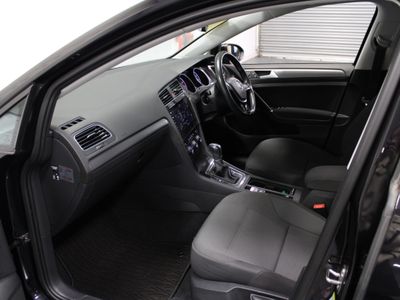 2017 Volkswagen Golf