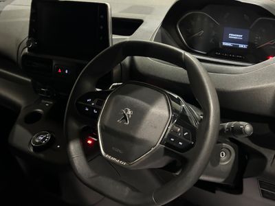 2021 Peugeot Partner