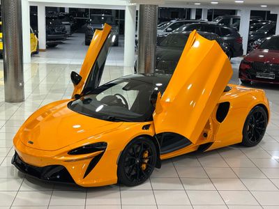 2023 McLaren Artura