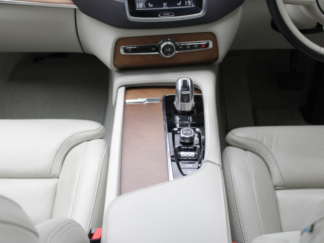 2017 Volvo XC90