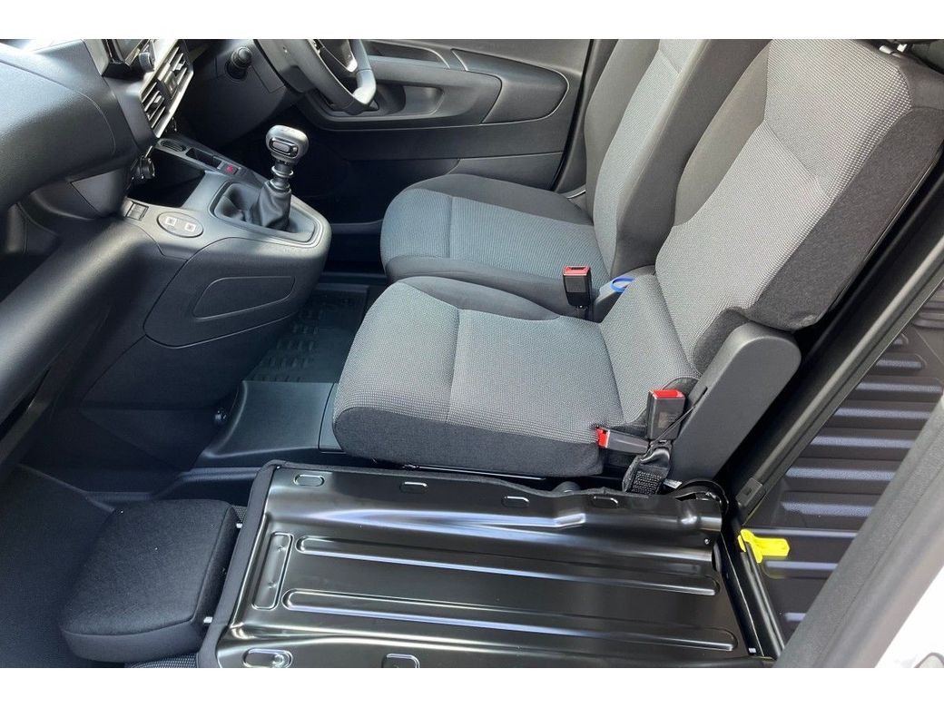 2024 Peugeot Partner