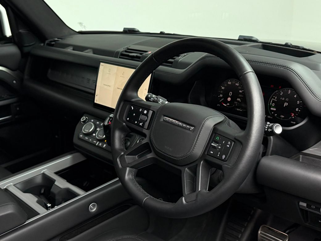 2025 Land Rover Defender