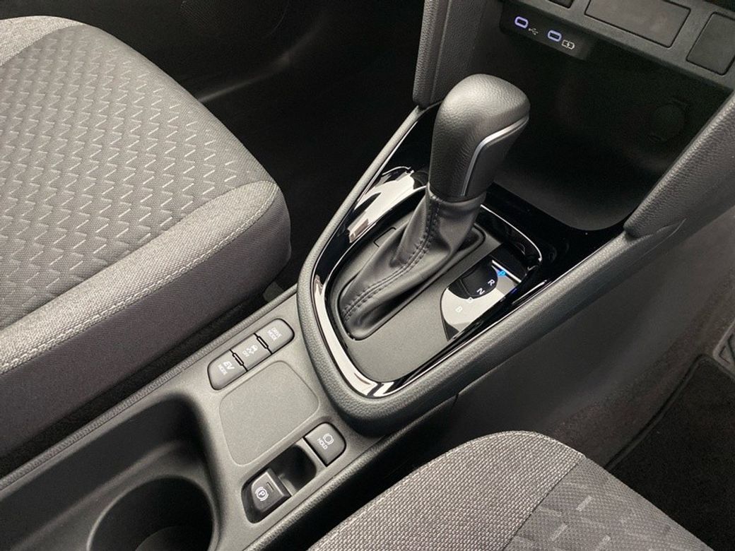 2025 Toyota Yaris Cross