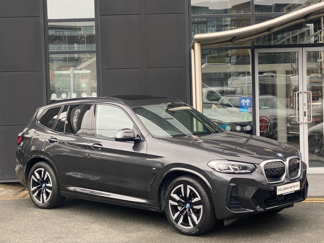 2022 BMW iX3