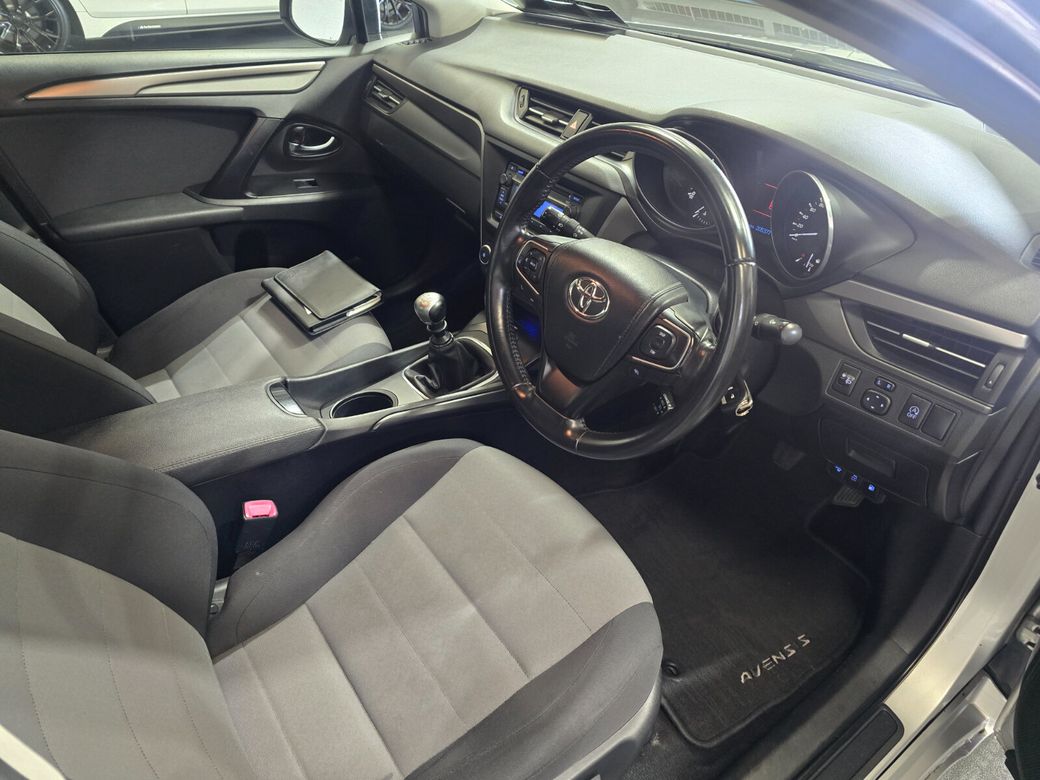 2016 Toyota Avensis