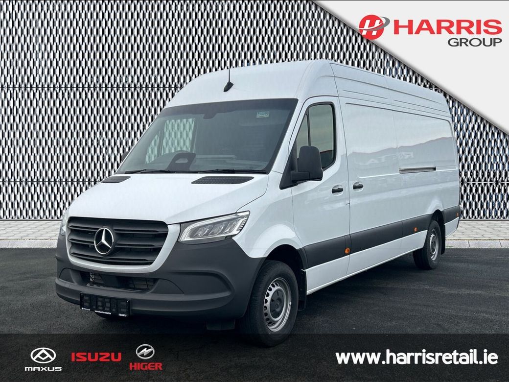2024 White Mercedes-Benz Sprinter