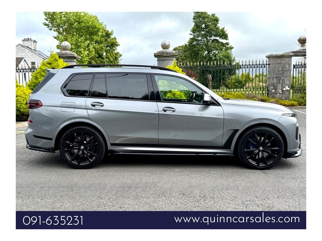 2023 BMW X7