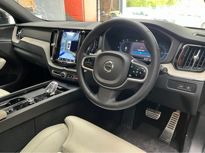 2022 Volvo XC60