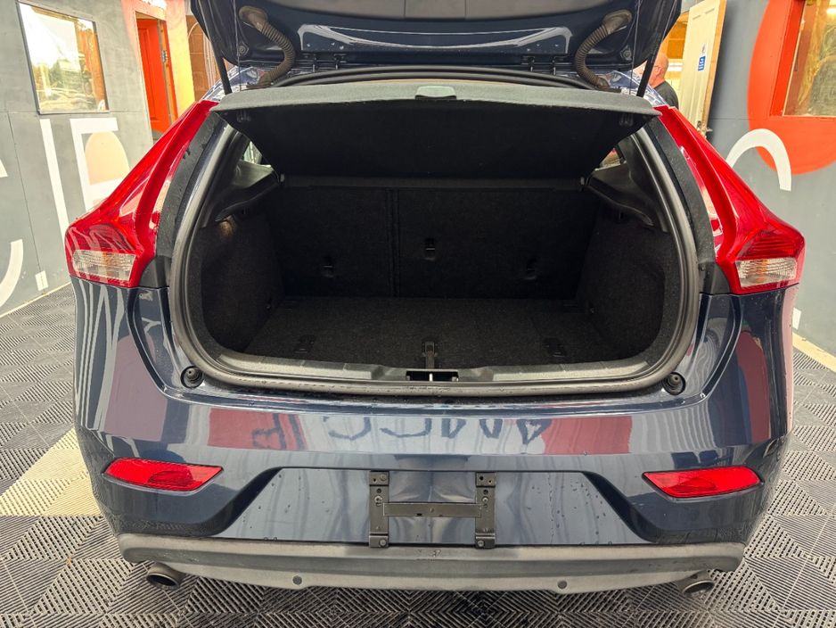 2015 Volvo V40
