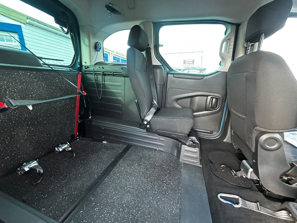 2017 Peugeot Partner Tepee