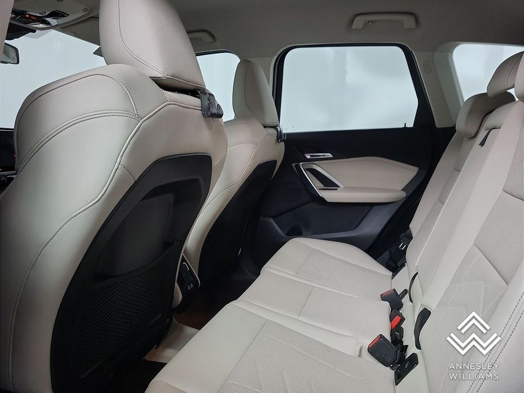 2023 BMW X1