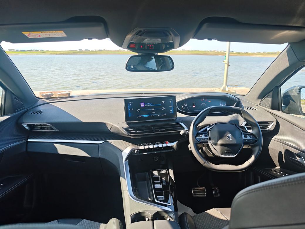 2024 Peugeot 5008