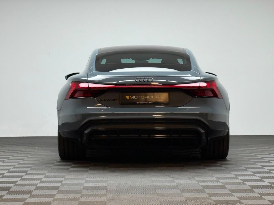 2022 Audi e-tron GT