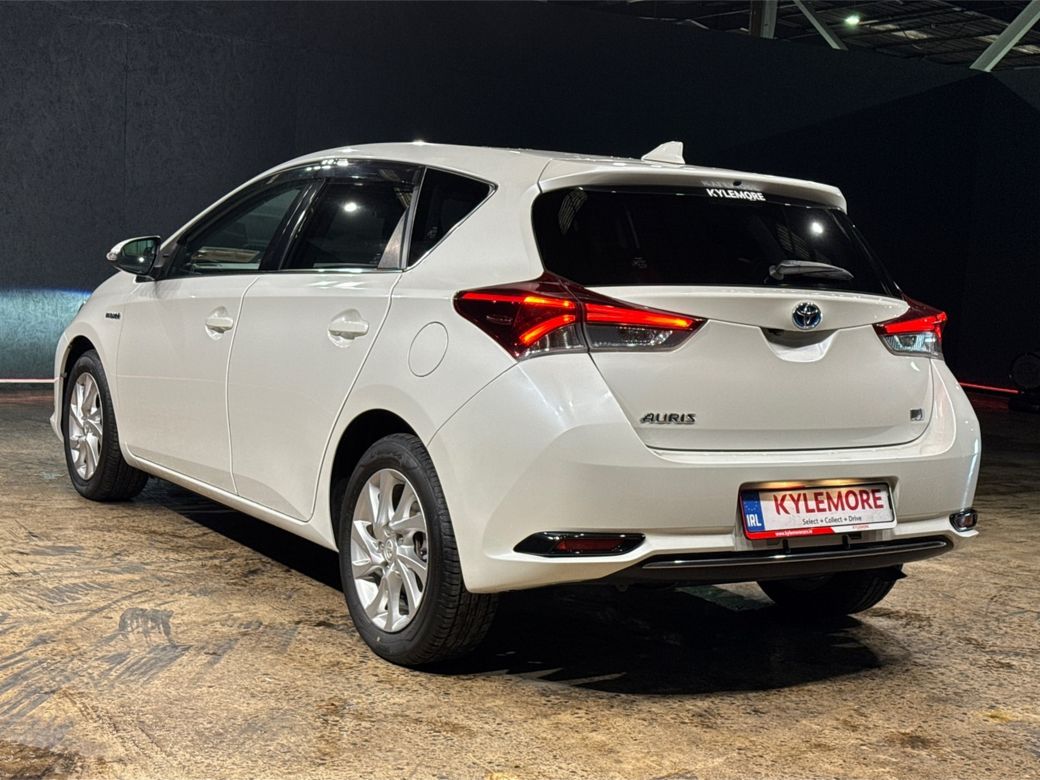 2017 Toyota Auris