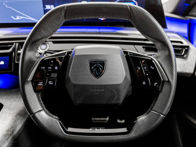 2025 Peugeot 5008