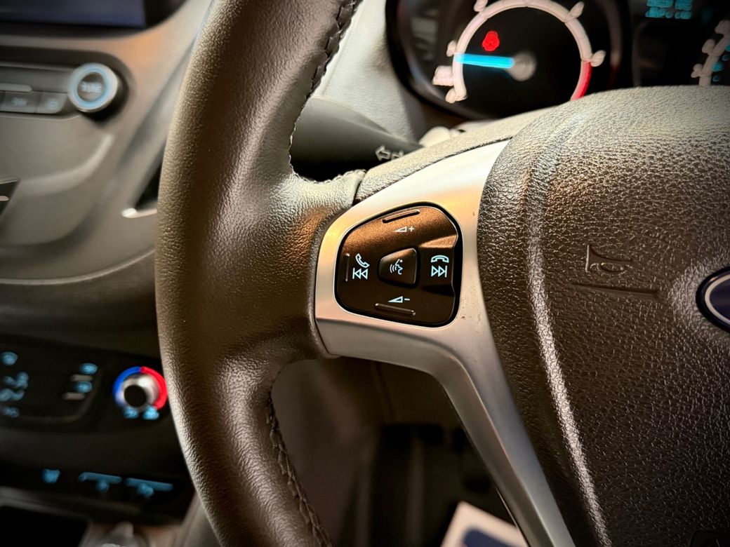 2023 Ford Transit Courier