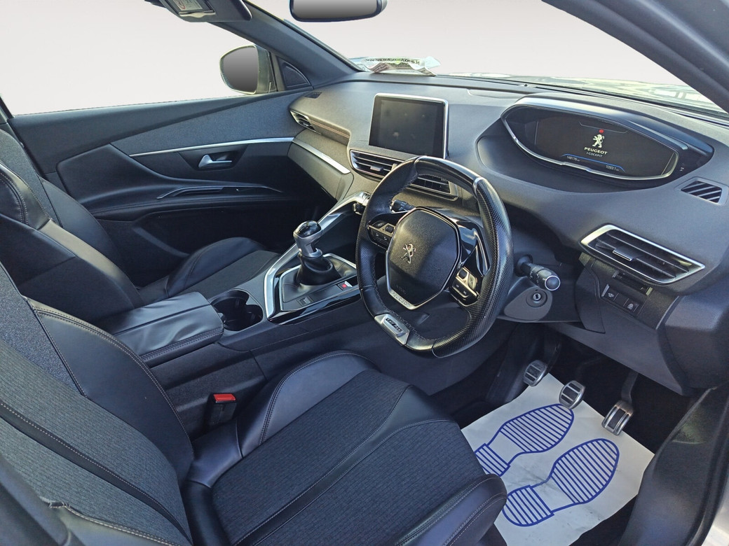 2018 Peugeot 5008