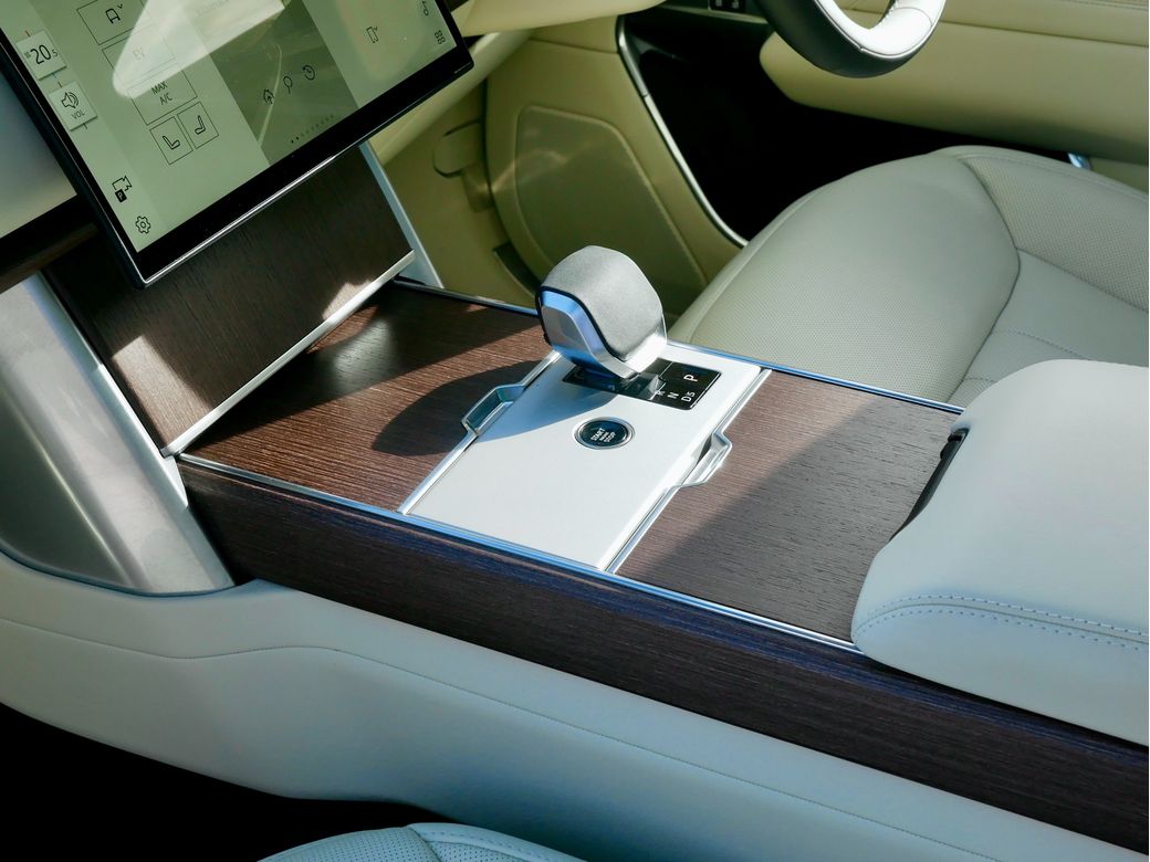 2025 Land Rover Range Rover