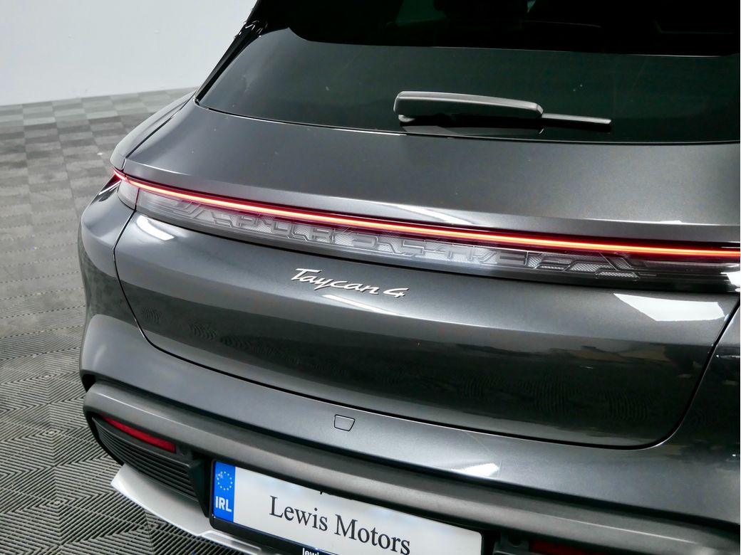 2023 Porsche Taycan