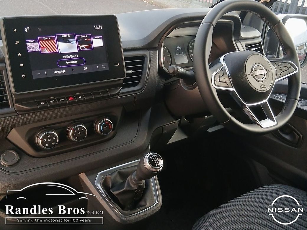 2025 Nissan Primastar