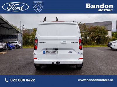2025 Ford Transit Custom