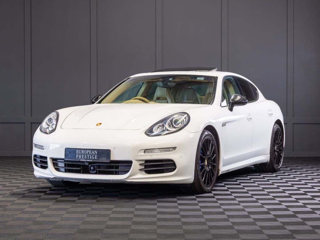 2014 Porsche Panamera