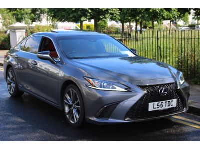 2019 Lexus ES 300h