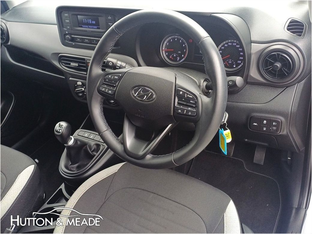 2022 Hyundai i10