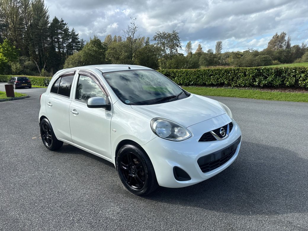 2017 Nissan March