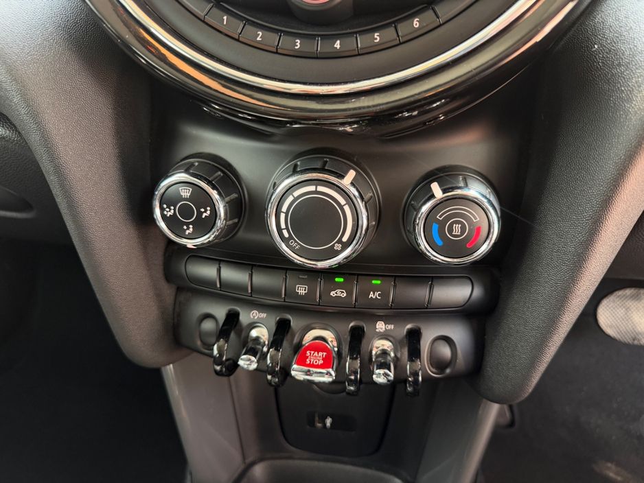 2019 Mini Hatch
