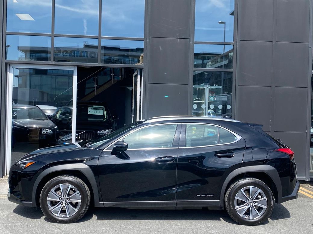 2022 Lexus UX 300e