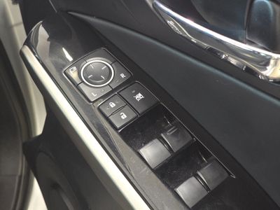 2014 Lexus IS 300h